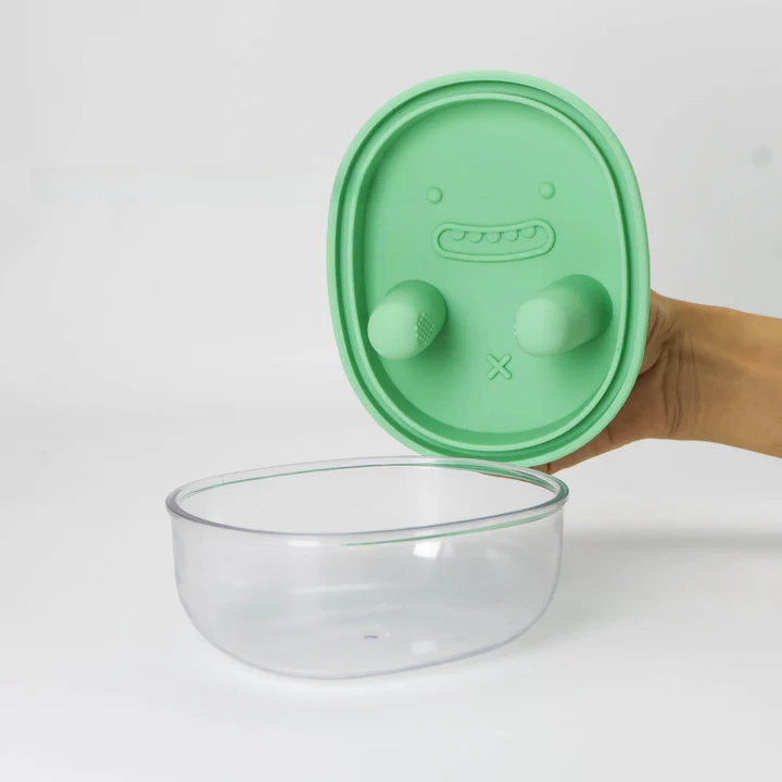 2-in-1 No-Mess Snack Box with Silicone Finger Lid - Snack Mate