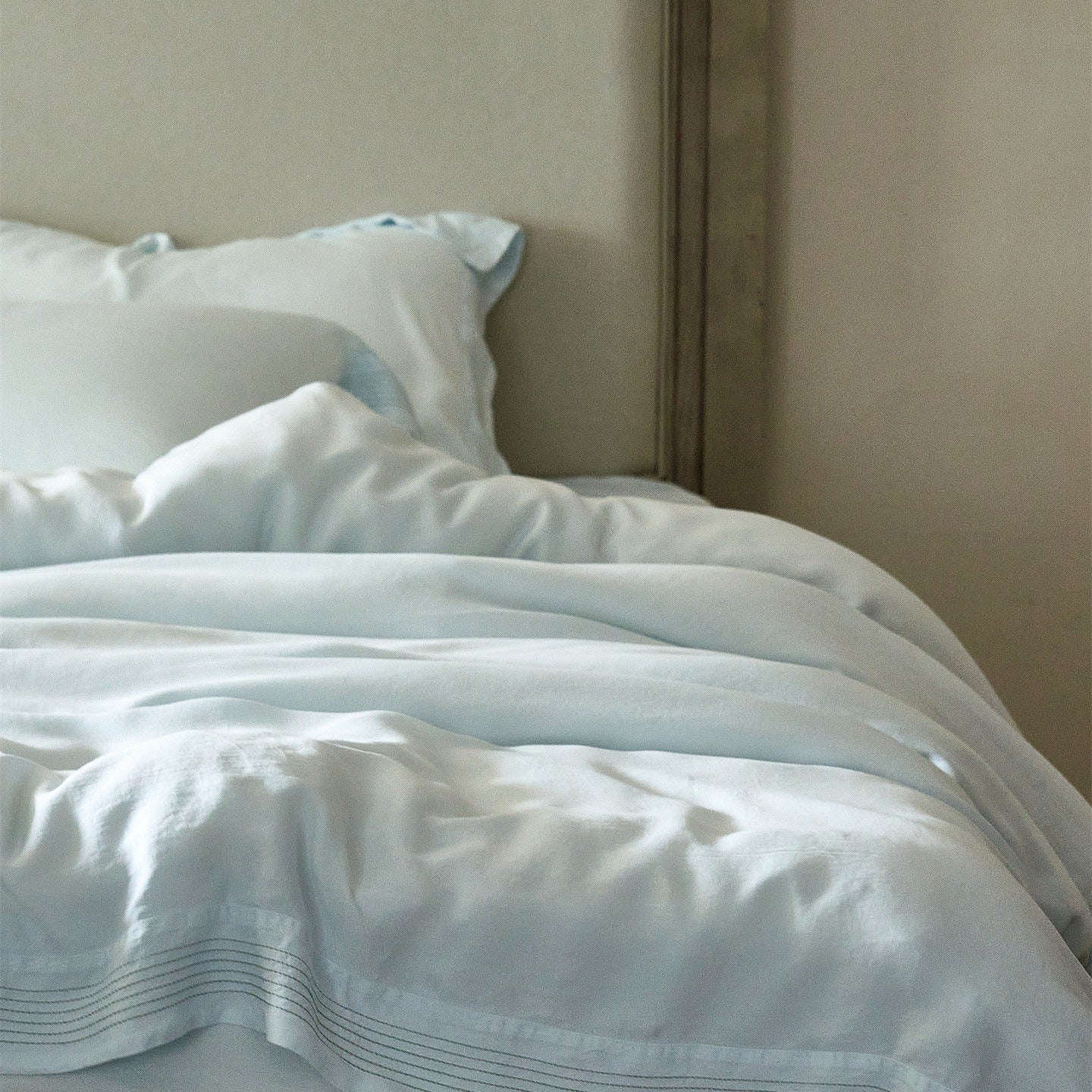 Dreamline Stitch Lyocell Bedding Set
