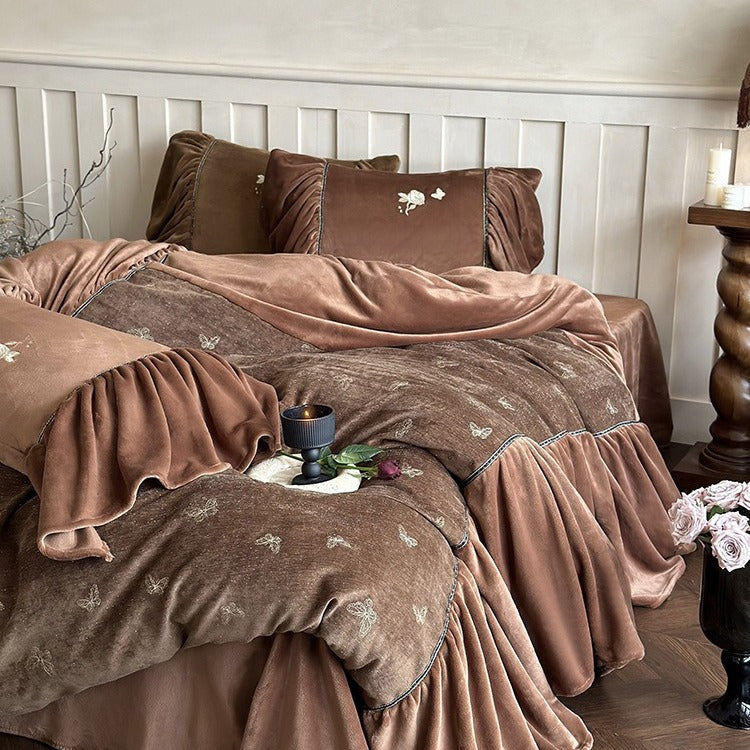Butterfly Ruffle Plush Bedding Set