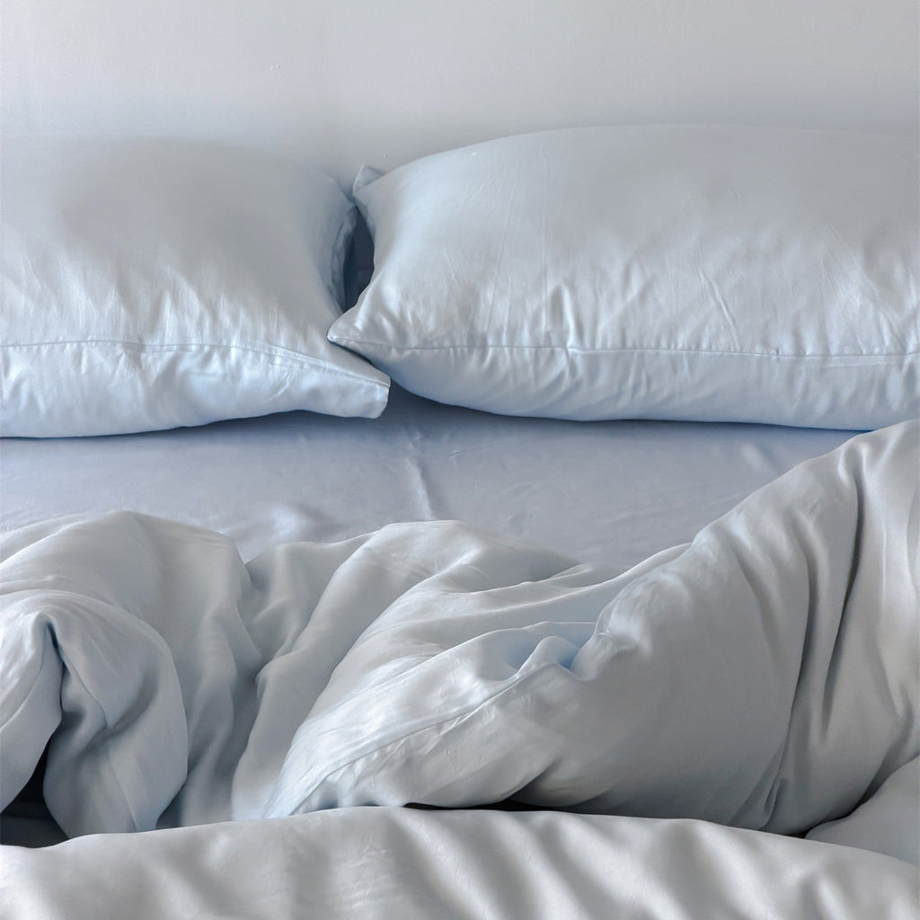 Ruffle Skirt Silky Bedding Set