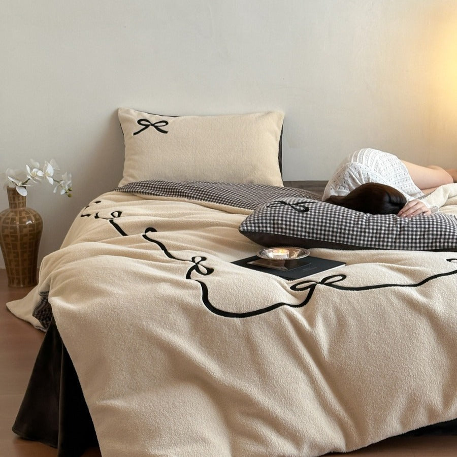 Ribbon Letter Fluffy Bedding Set
