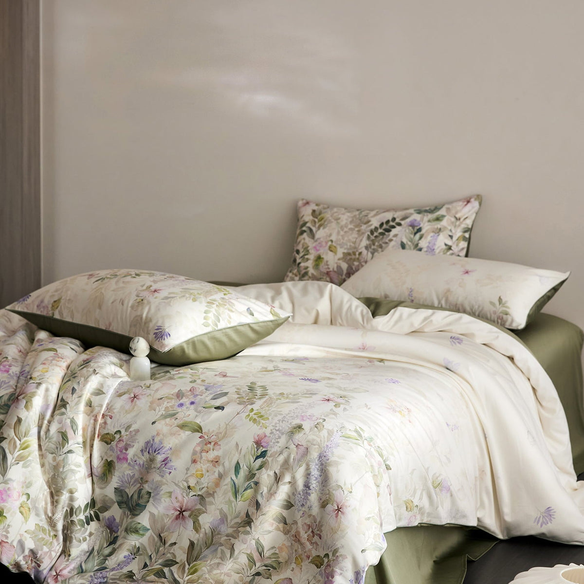 Sylvara Botanical Egyptian Cotton Bedding Set