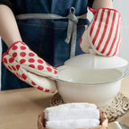 Cookie's Best Friend Oven Mitts Set