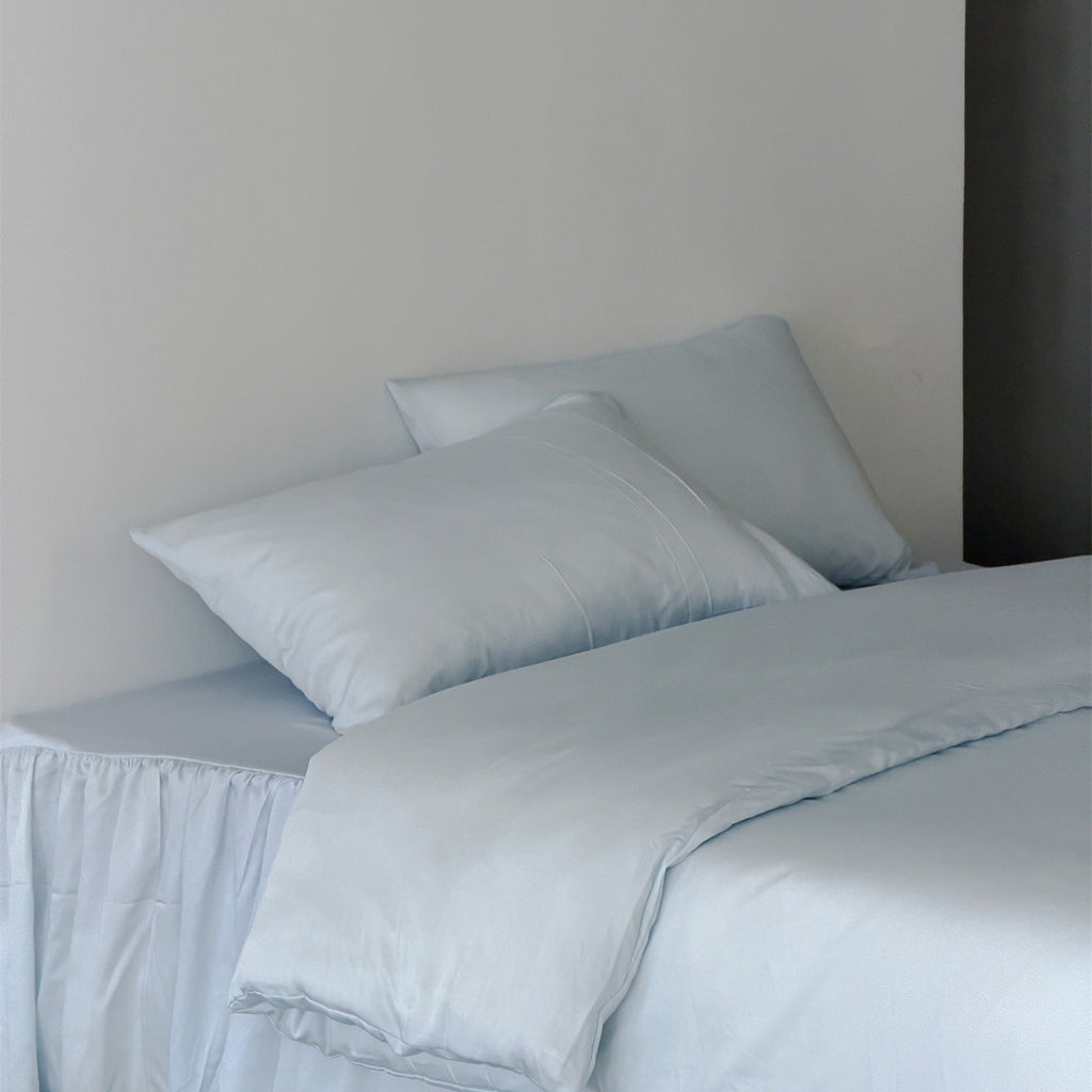 Ruffle Skirt Silky Bedding Set