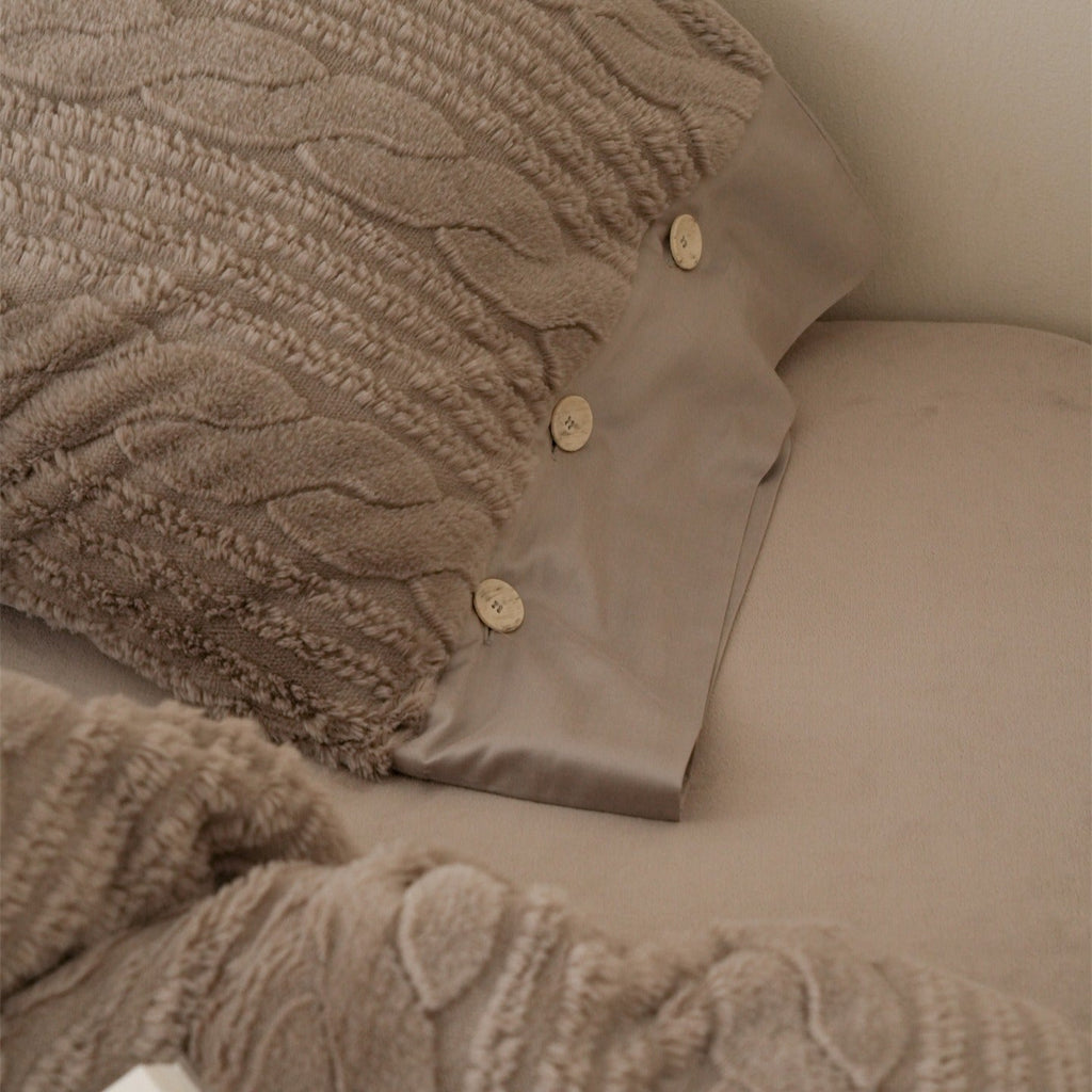 Mum’s Knit Comfort Bedding Set