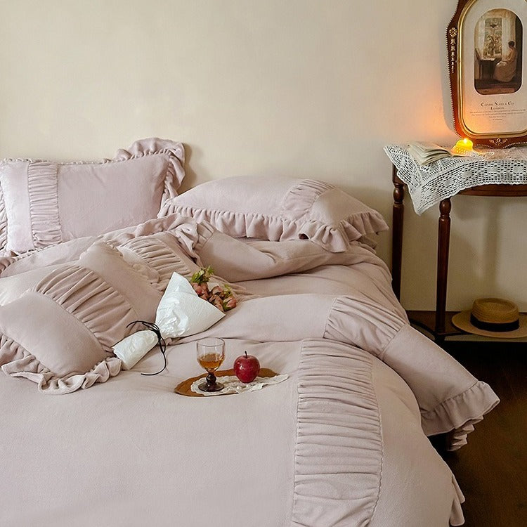 Chateau Ruffle Velvet Bedding Set