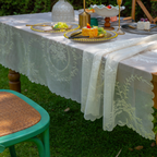 Wreath Lace Scallop Tablecloth