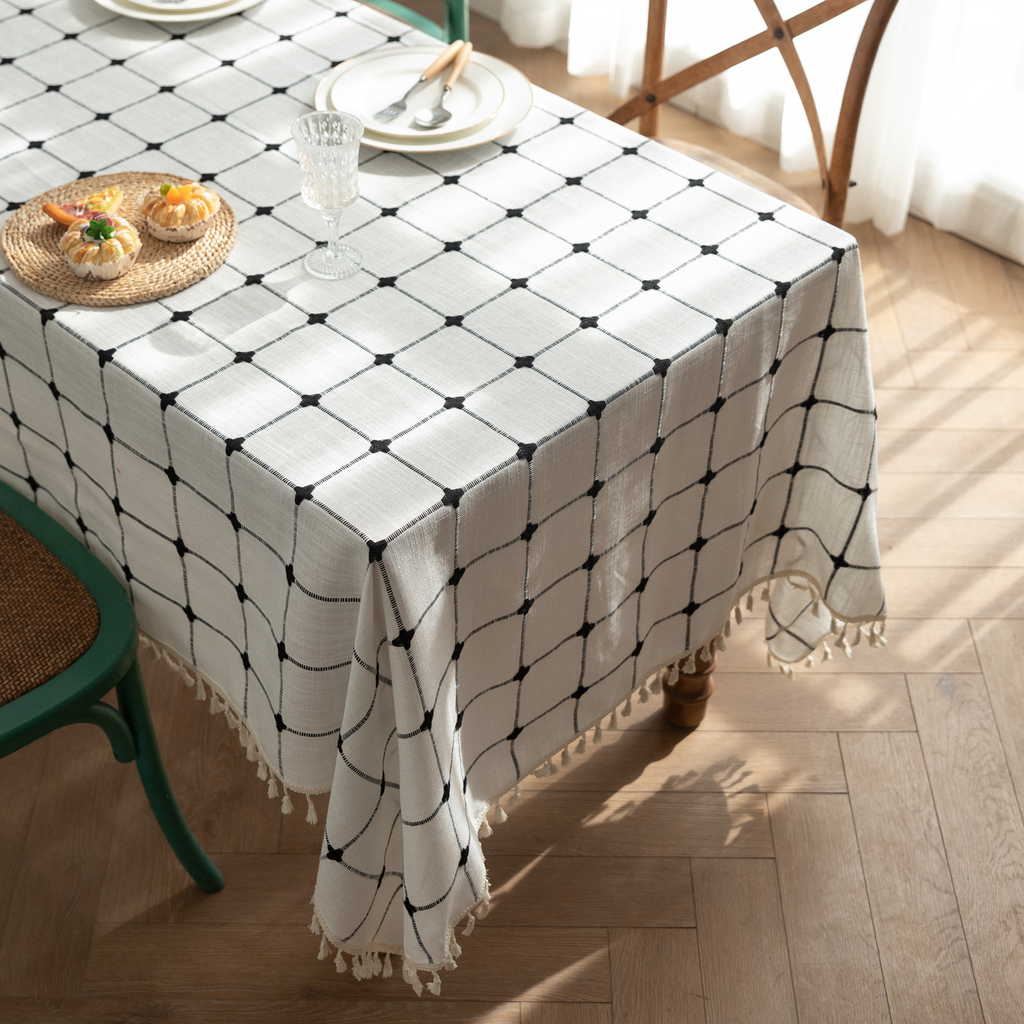 Cottage Grid Tassel Tablecloth