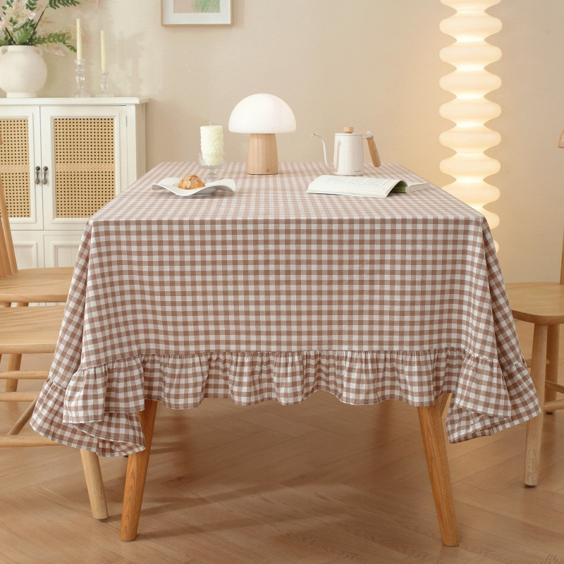 Dreamy Gingham Frill Tablecloth