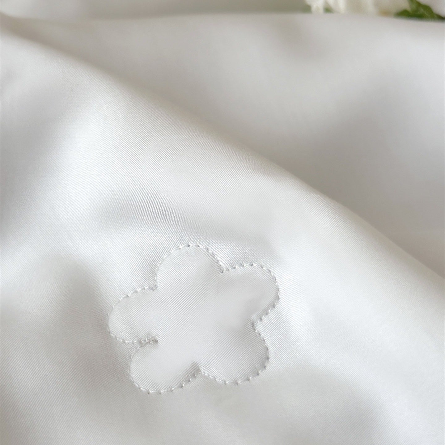Mini Bloom Lyocell Summer Quilted Blanket