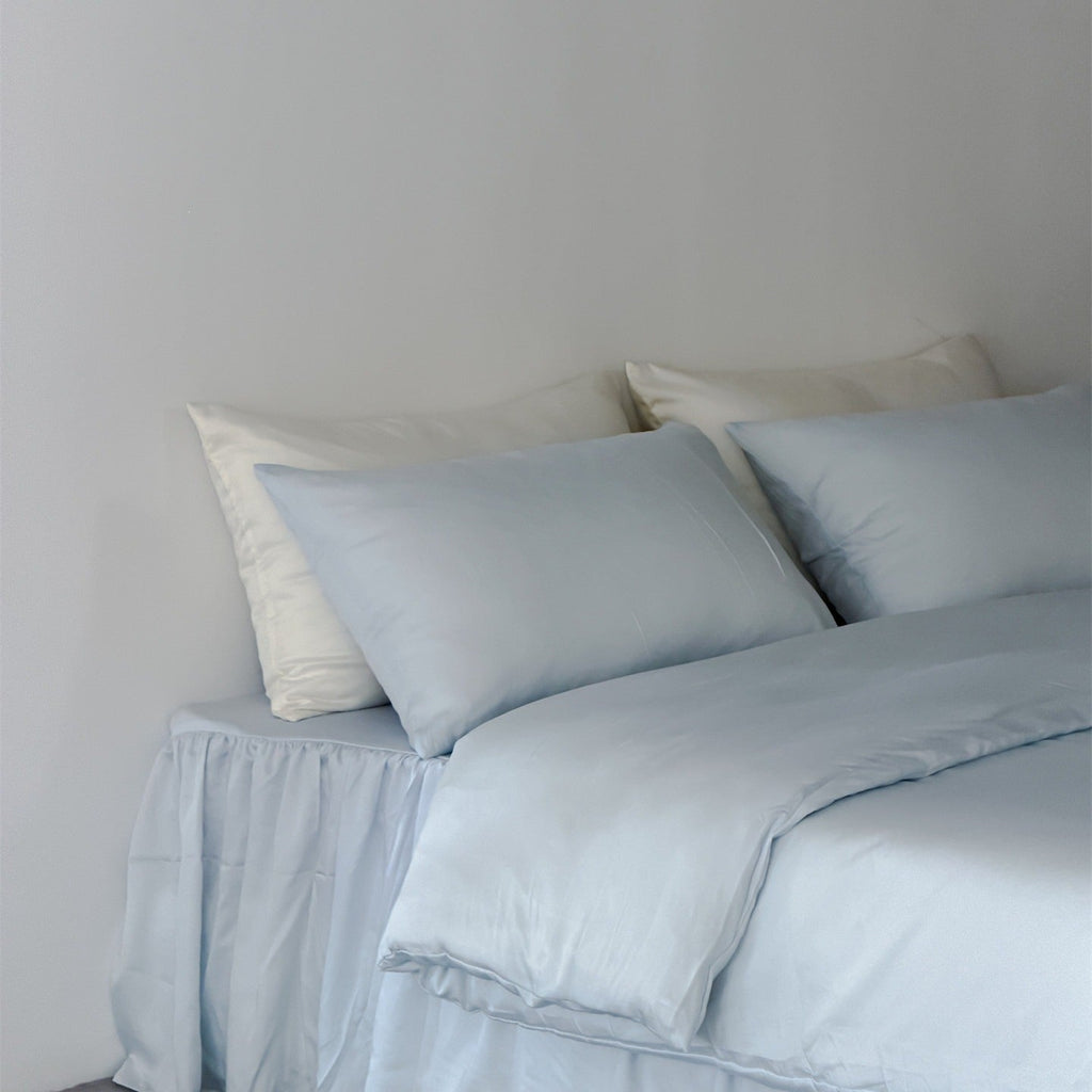 Ruffle Skirt Silky Bedding Set