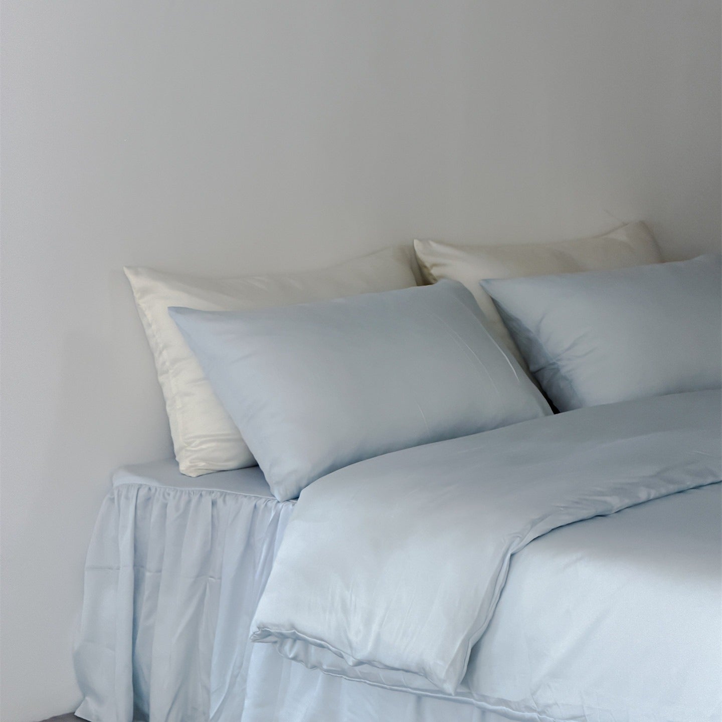Ruffle Skirt Silky Bedding Set