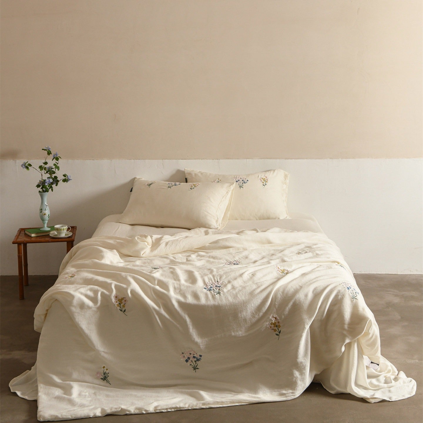 Cottage Wildflower Summer Quilted Blanket