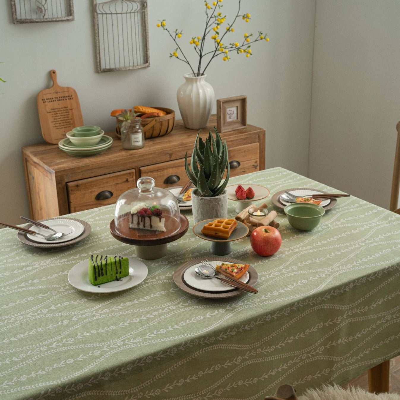 Vine Wave Tablecloth