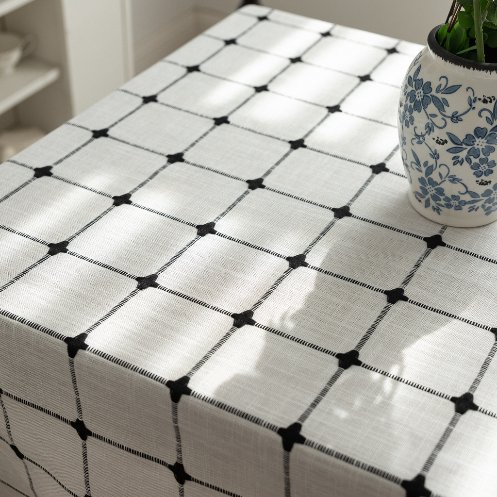 Cottage Grid Tassel Tablecloth