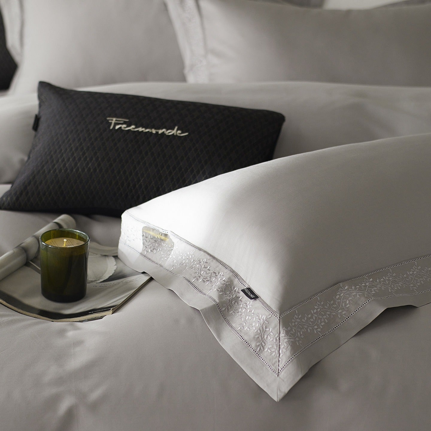 Silky Sateen Foliage Bedding Set