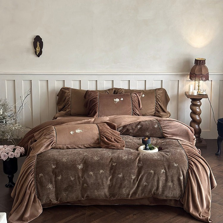 Butterfly Ruffle Plush Bedding Set