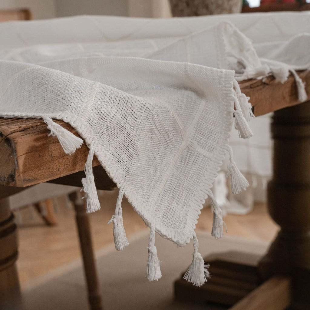 Farmhouse Lattice Tablecloth