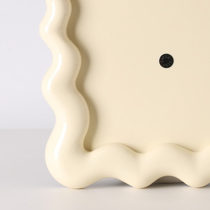 Wavy Edge Tray