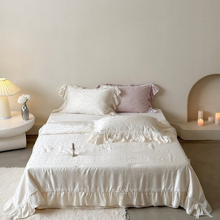 Vivian Bow Jacquard Summer Quilted Blanket Set