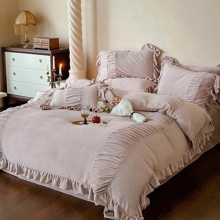 Chateau Ruffle Velvet Bedding Set