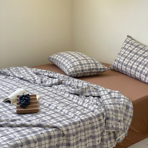 Plaid Bow Summer Quilted Blanket