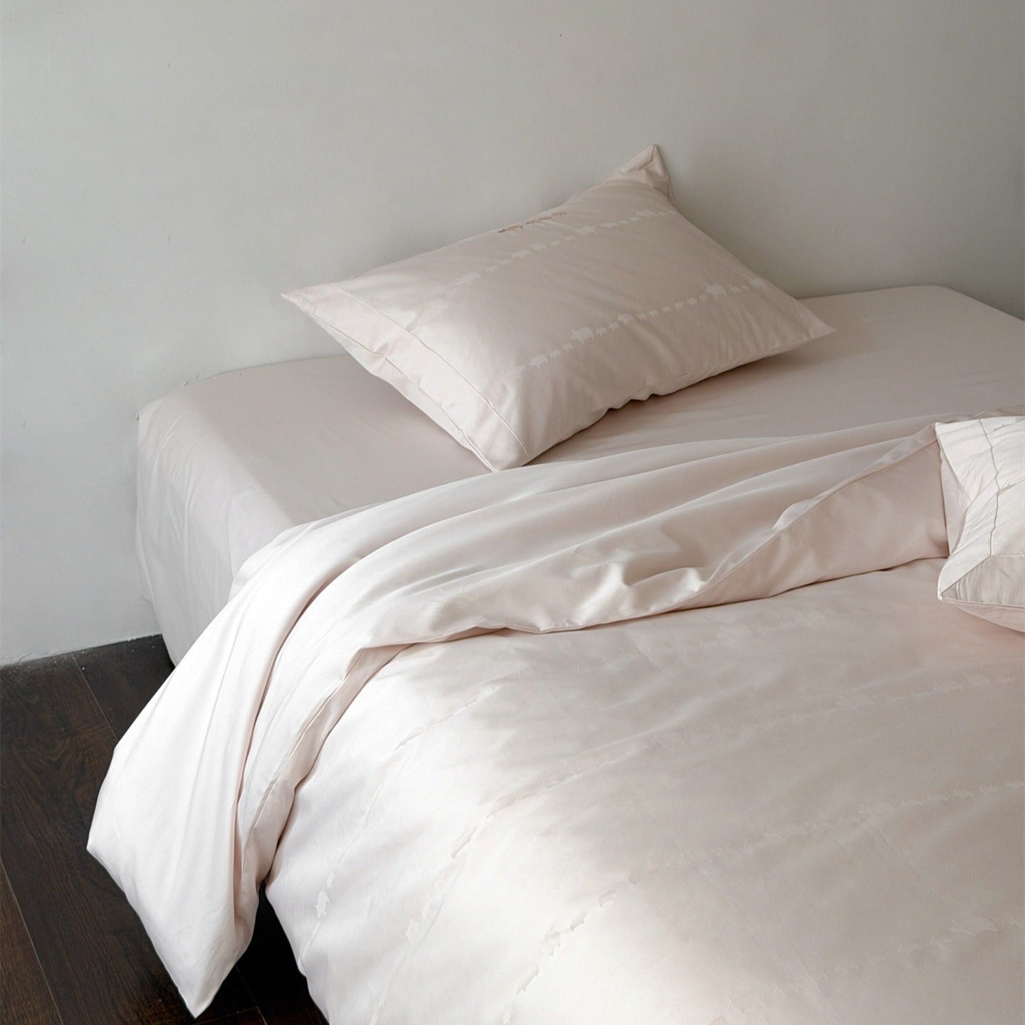 Blush Piglet Stripe Bedding Set