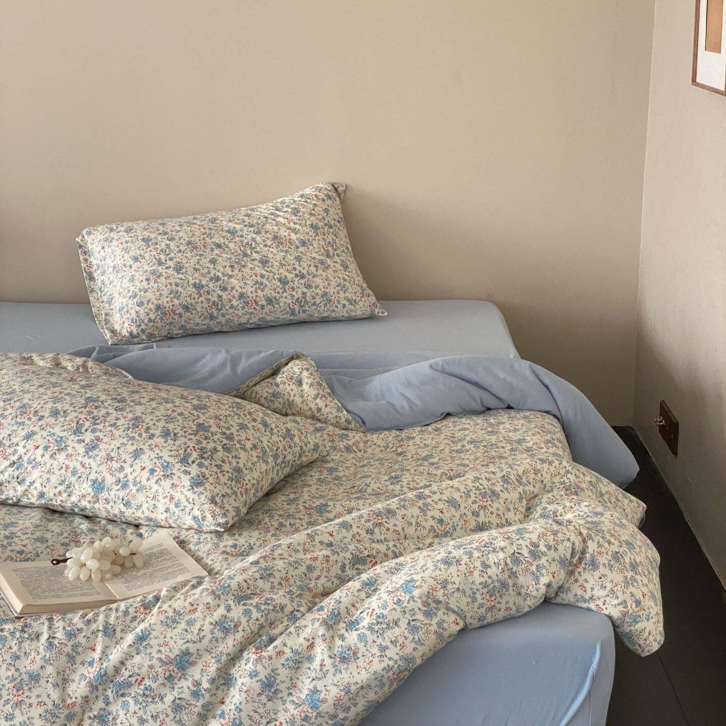 Wildflower Blue Summer Quilted Blanket