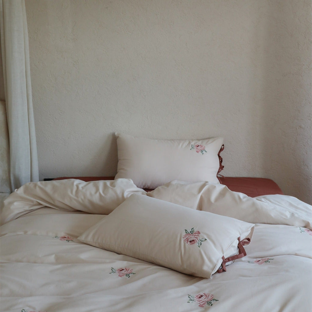 Retro Rose Garden Bedding Set
