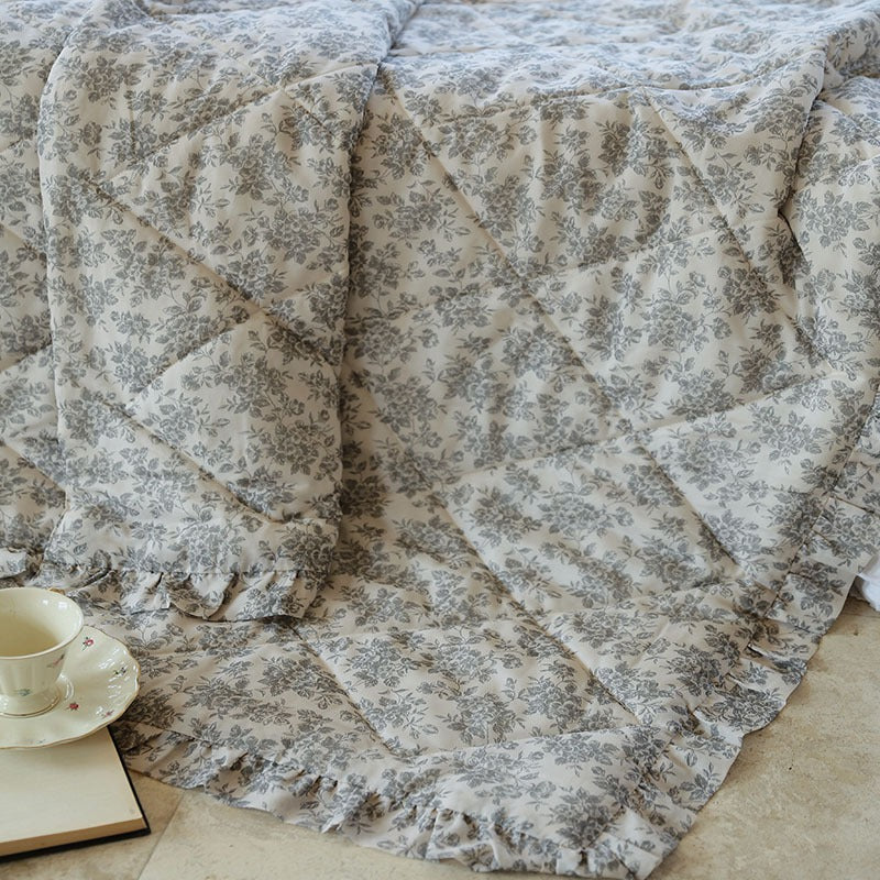 Cottage Floral Summer Quilted Blanket