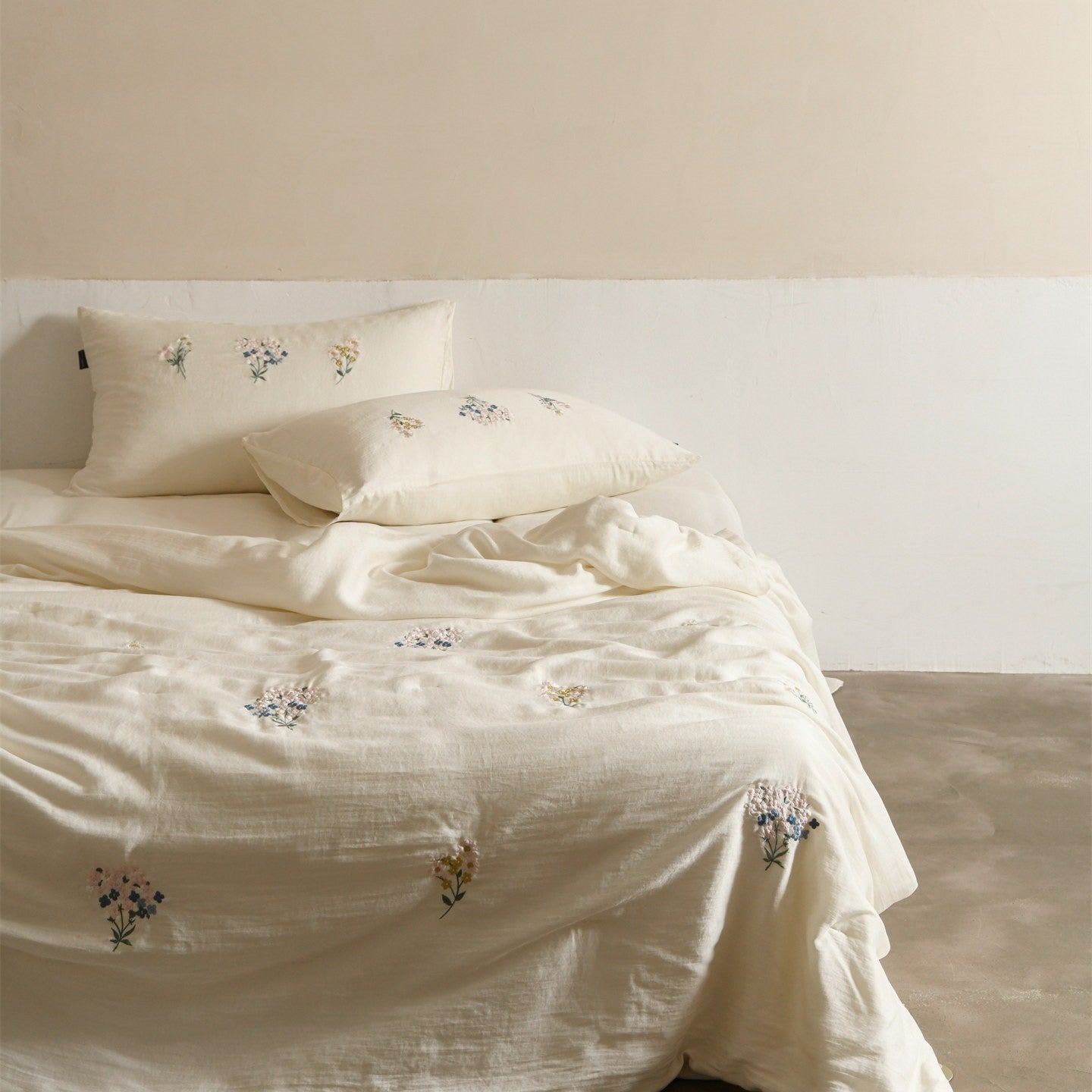 Cottage Wildflower Summer Quilted Blanket