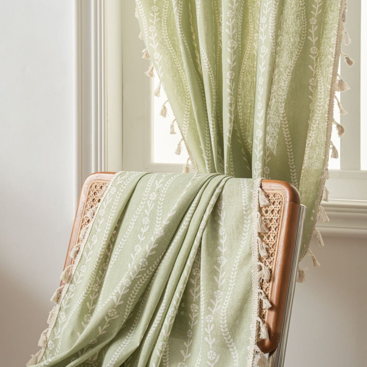 Vine Wave Tassel Curtain