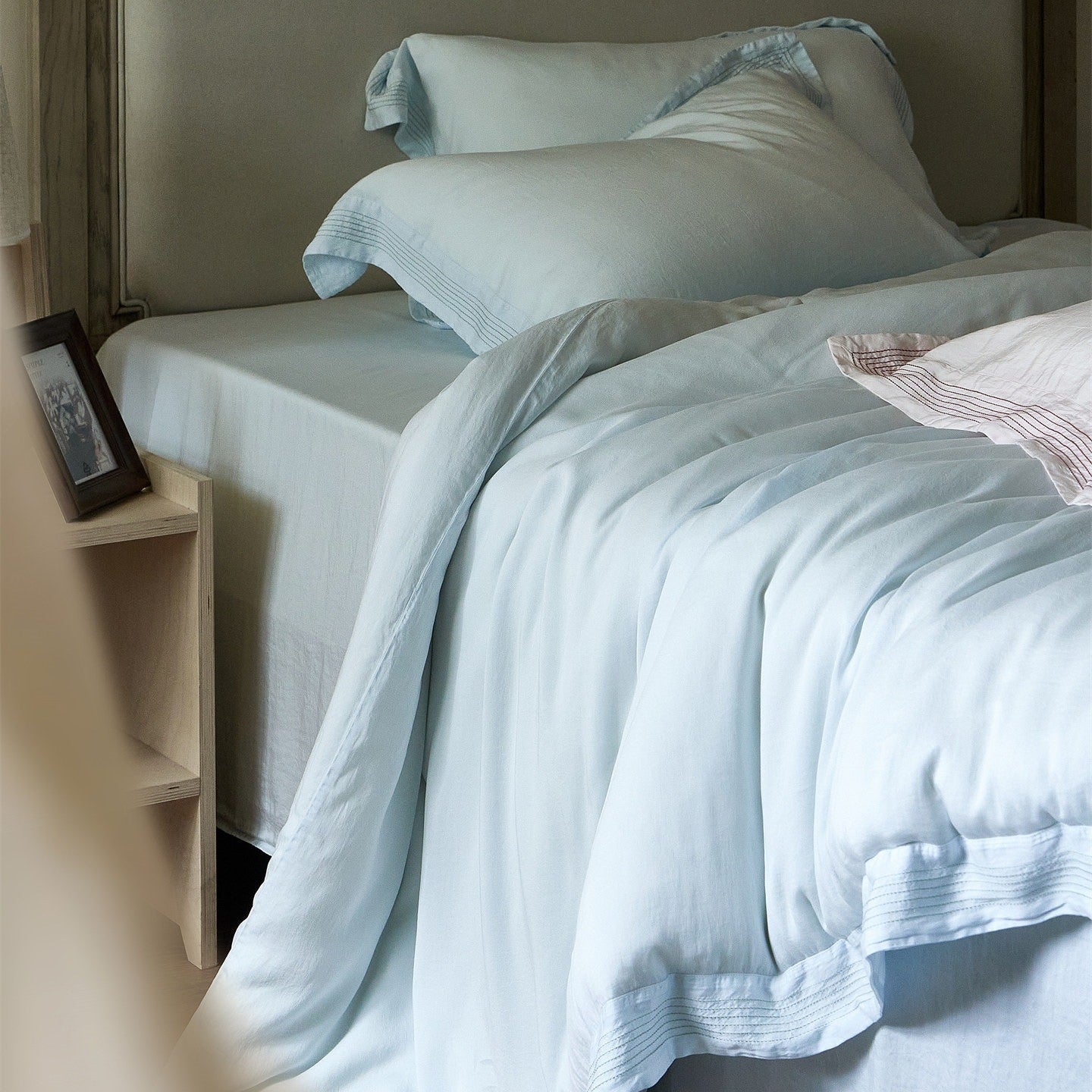 Dreamline Stitch Lyocell Bedding Set
