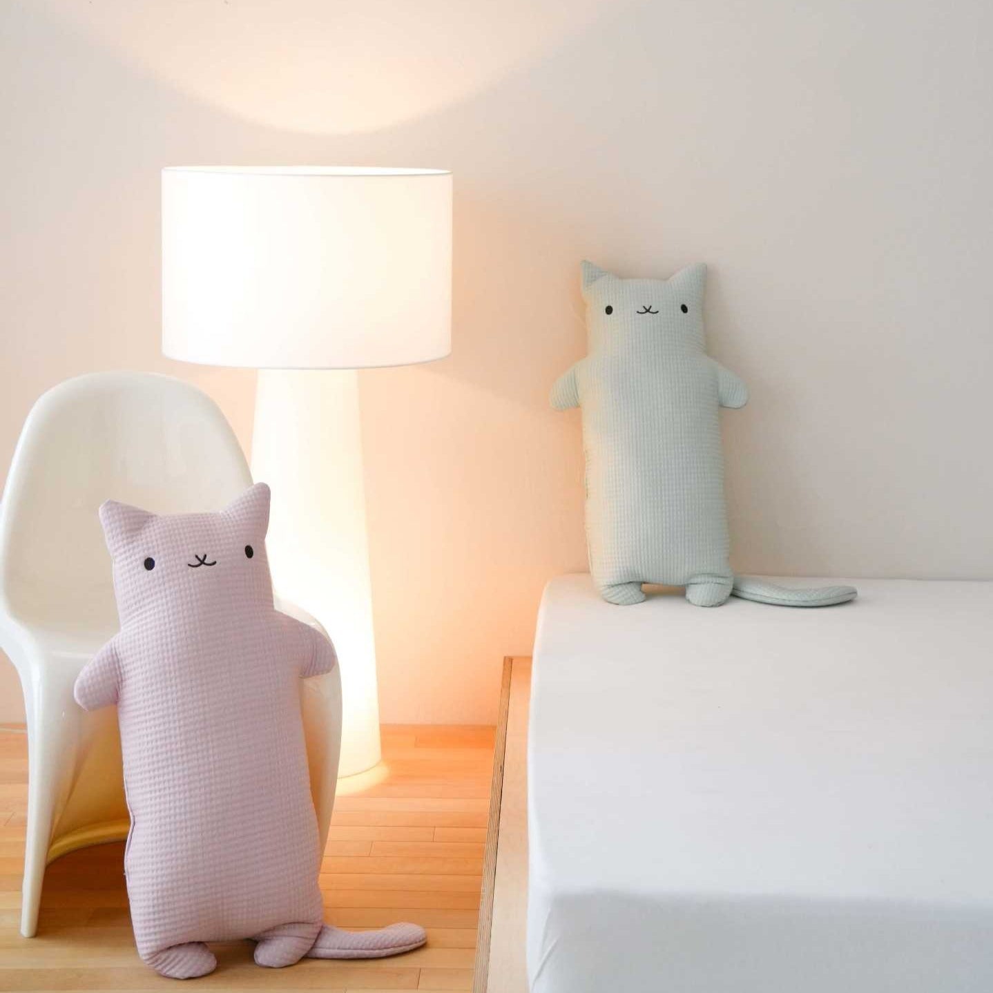 Simple Waffle Kitty Cushion