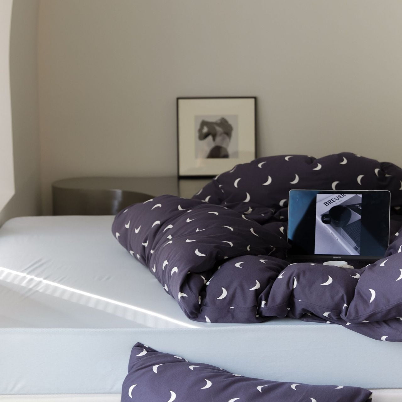 Calmly Moon Bedding Set