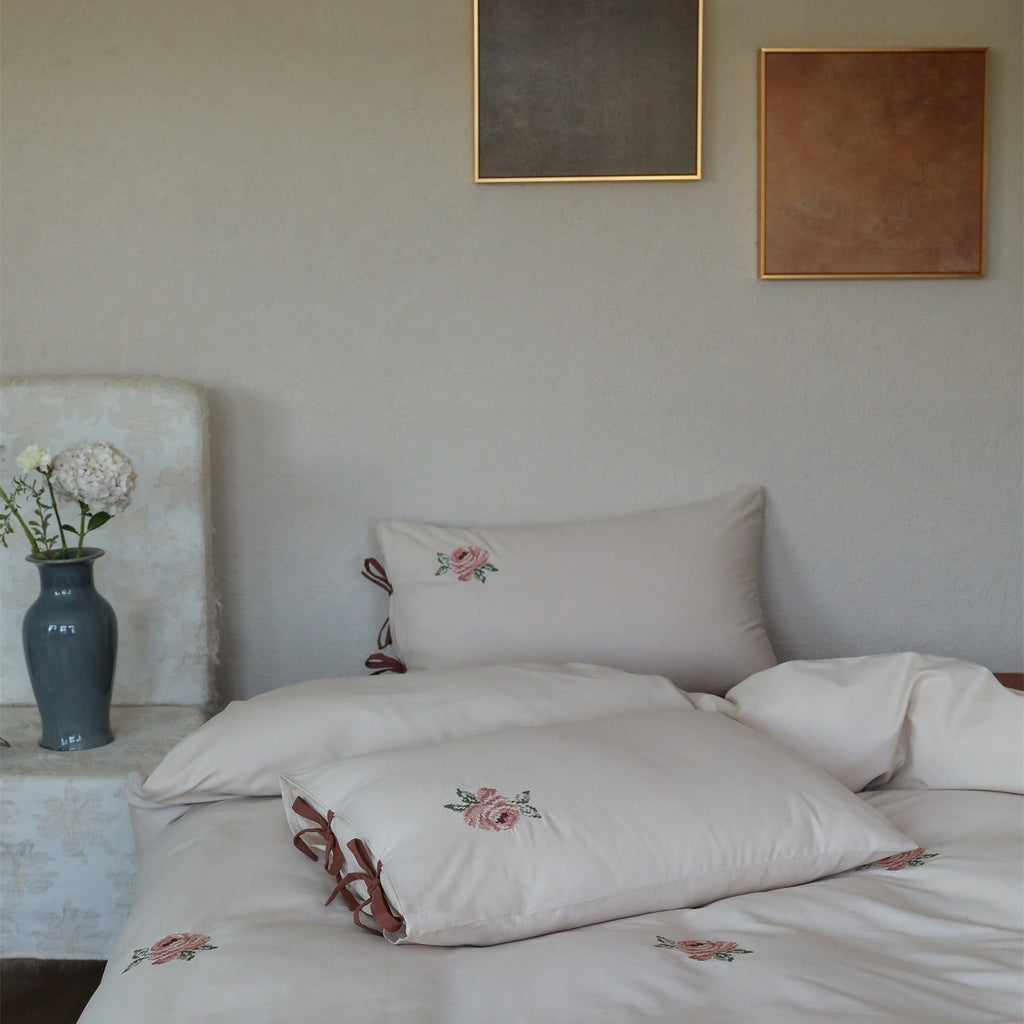 Retro Rose Garden Bedding Set