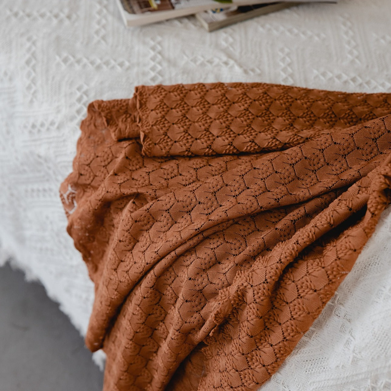 Rustic Ripple Lace Tablecloth