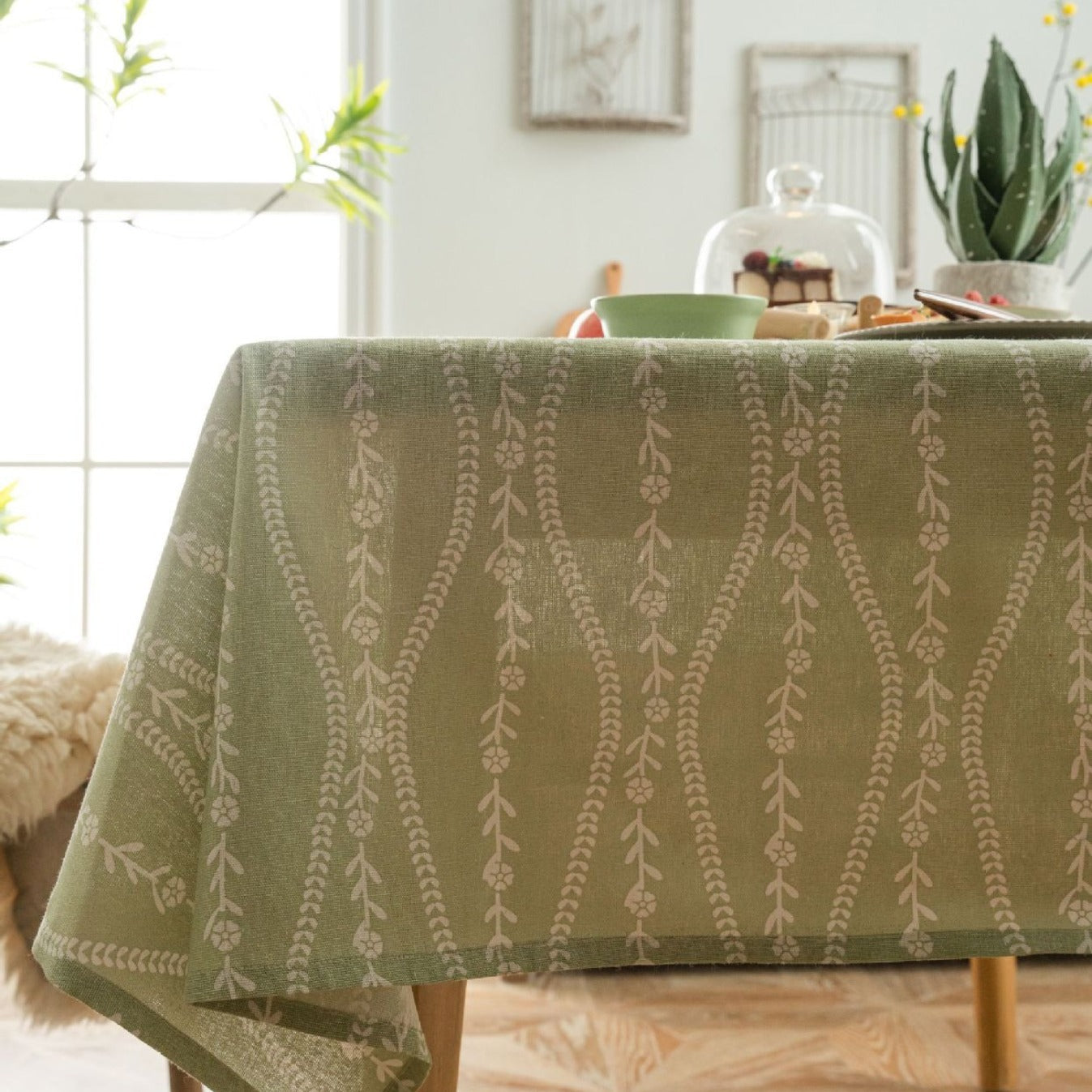Vine Wave Tablecloth