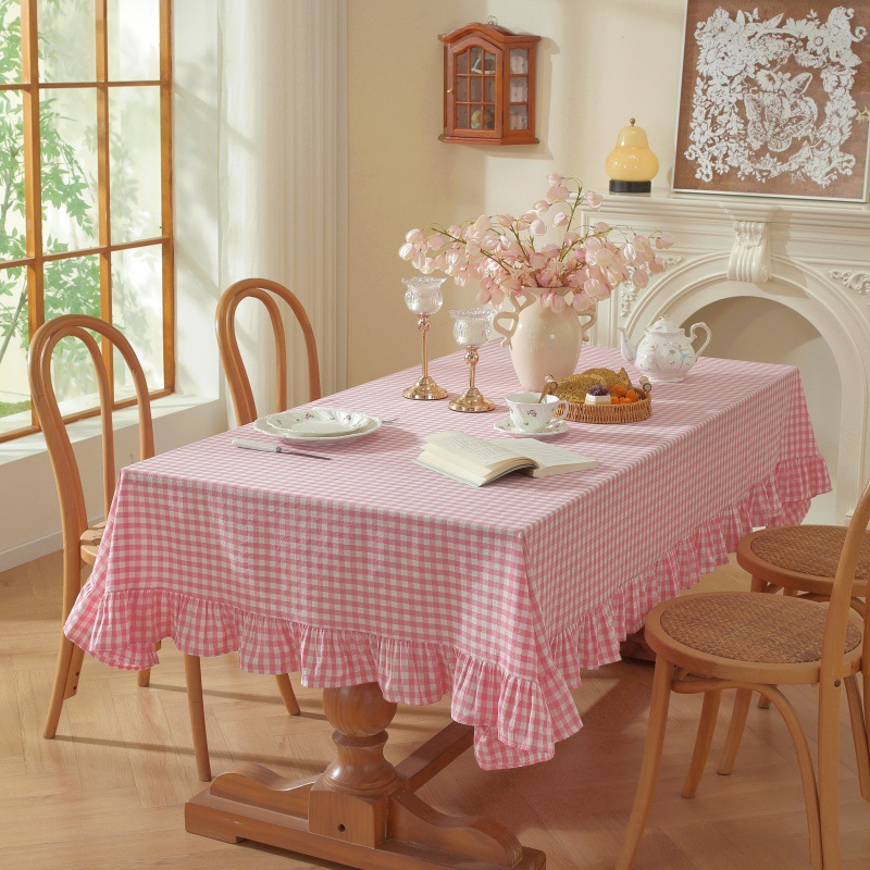 Dreamy Gingham Frill Tablecloth