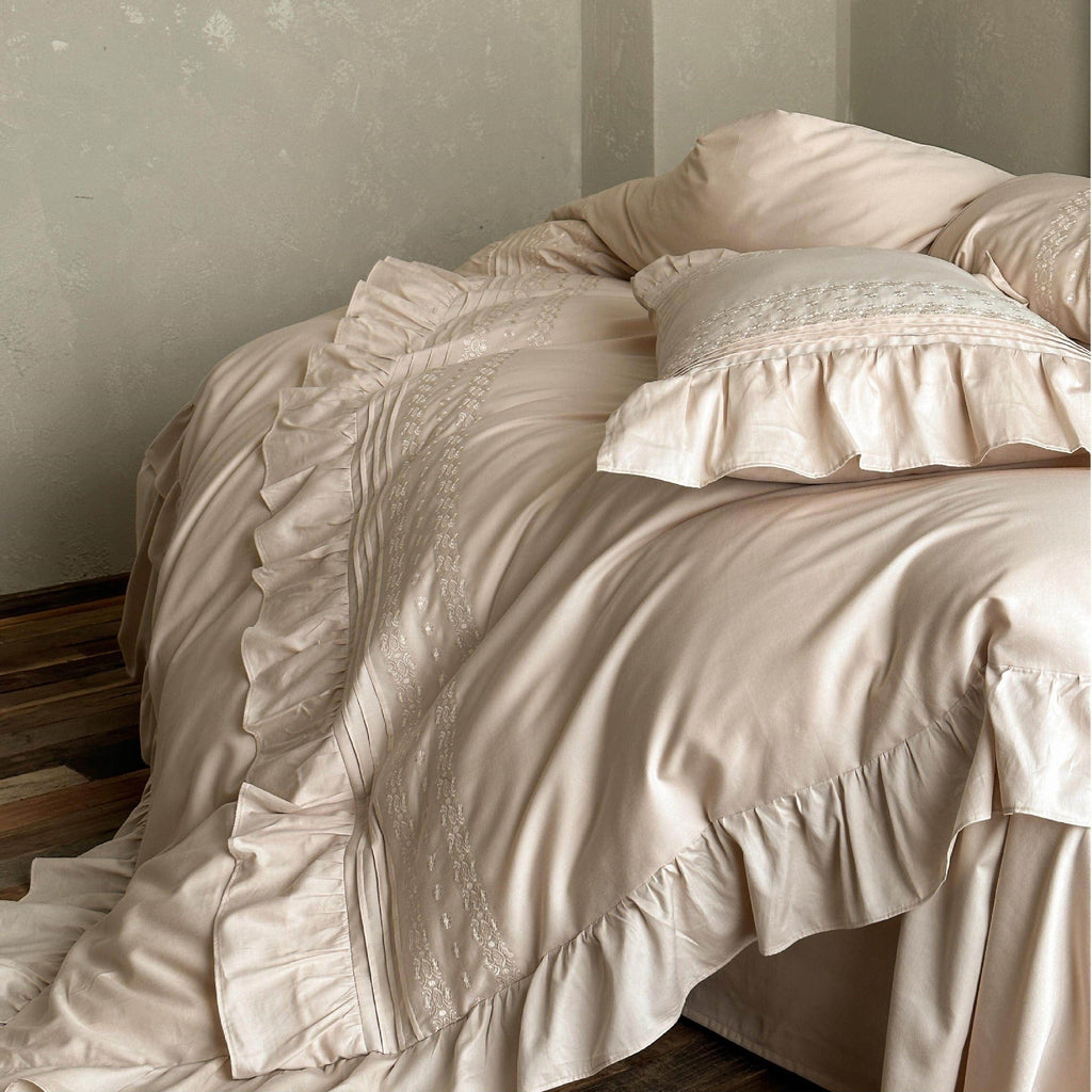 Victorian Ruffle Bedding Set