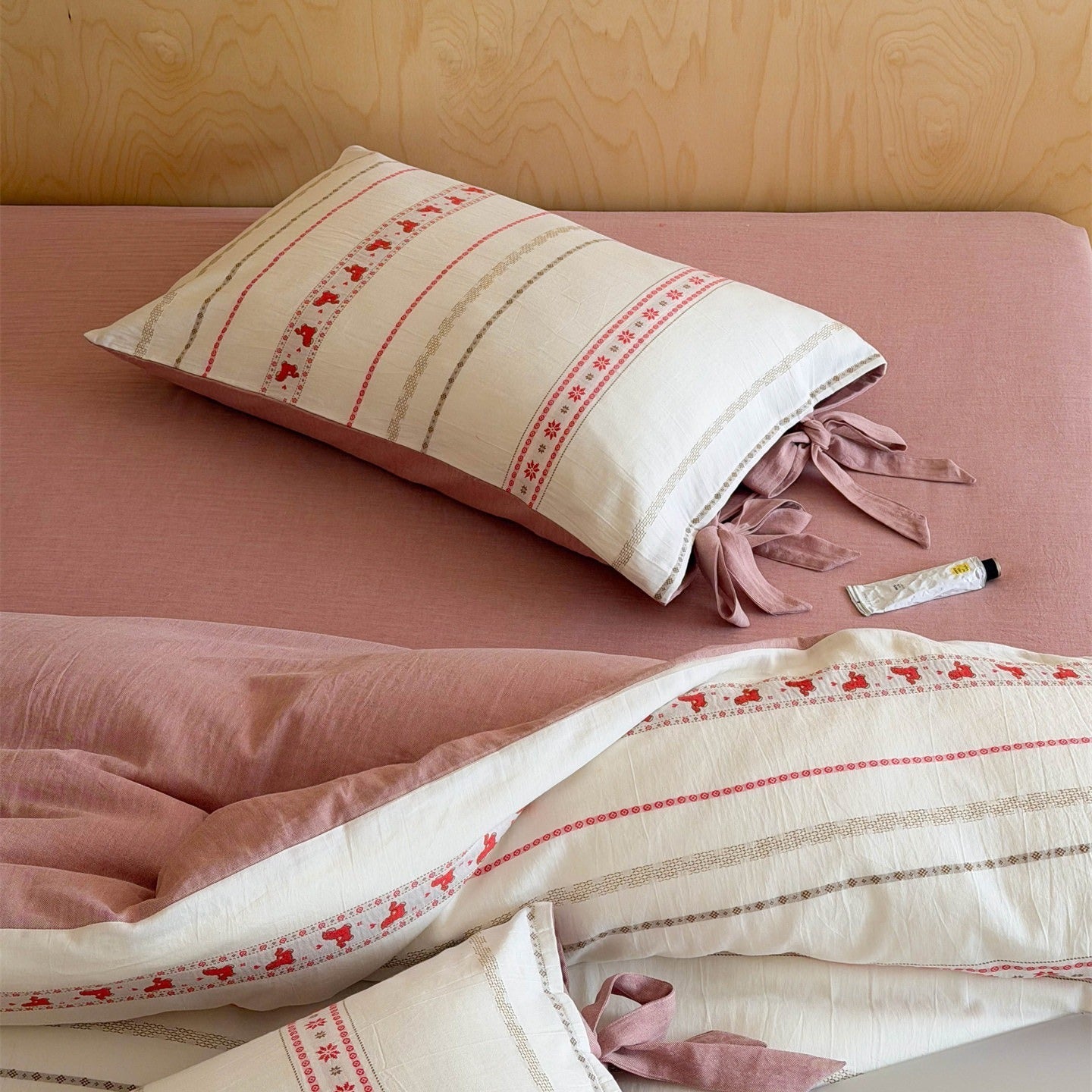Cottage Pony Bedding Set