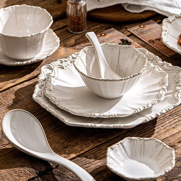 Ivory Scallop Antique Dinnerware