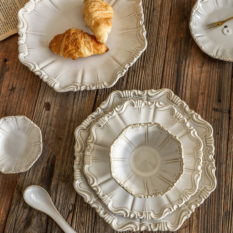 Ivory Scallop Antique Dinnerware
