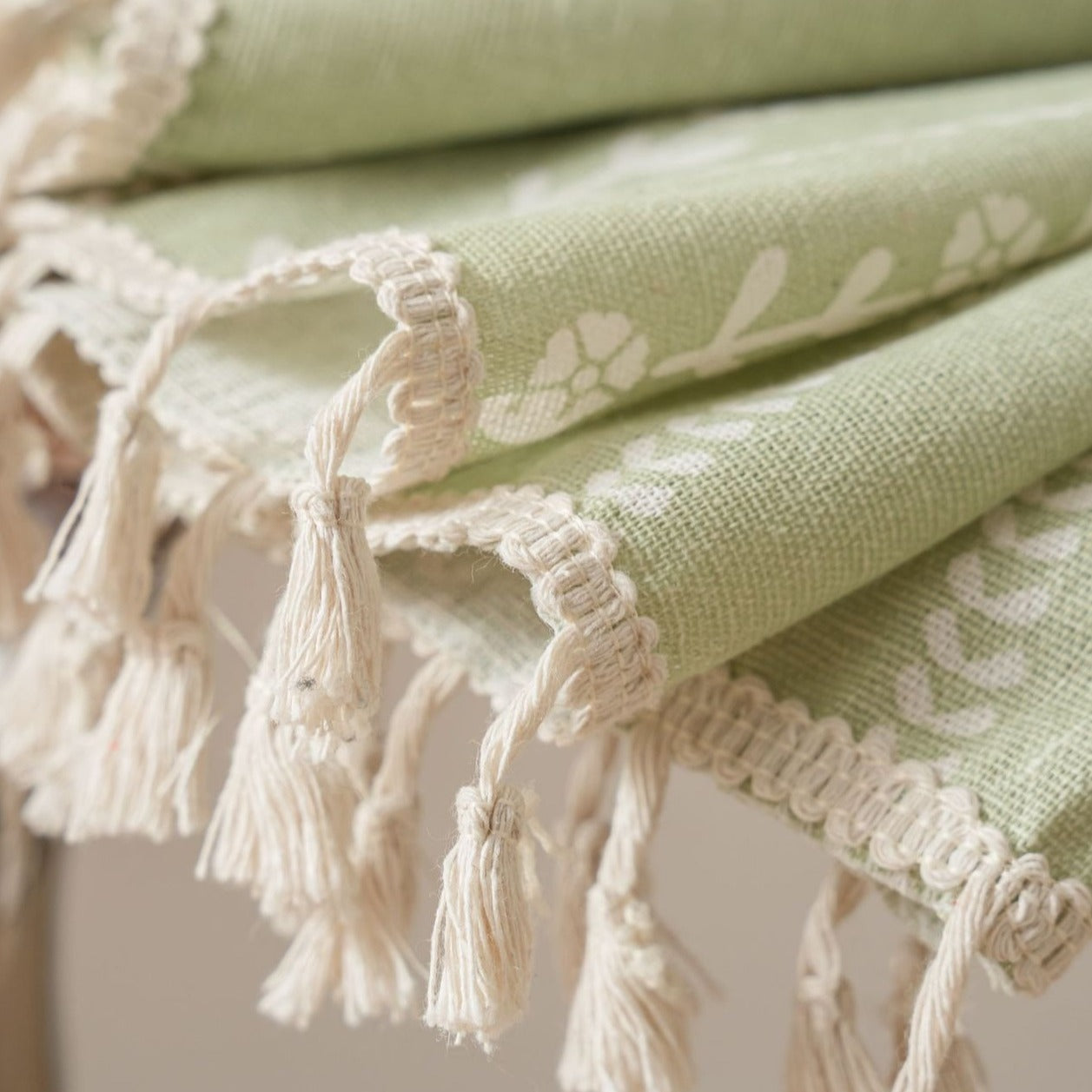 Vine Wave Tassel Curtain