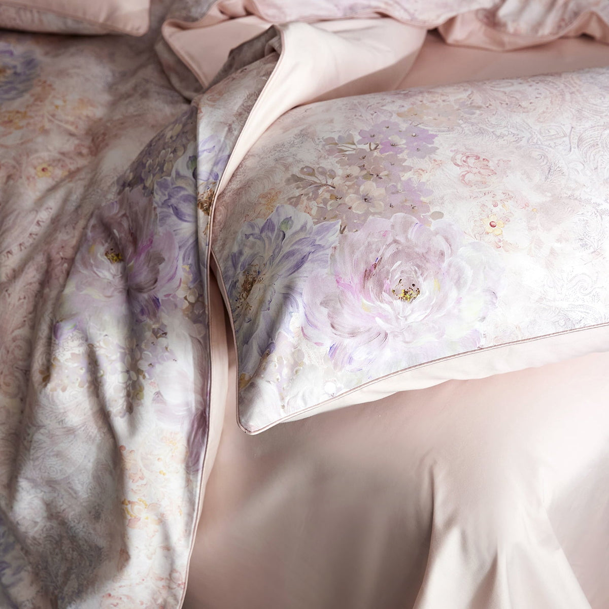 Evelisse Floral Egyptian Cotton Bedding Set