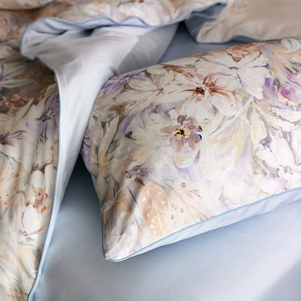 Lysora Sky Meadow Floral Egyptian Cotton Bedding Set