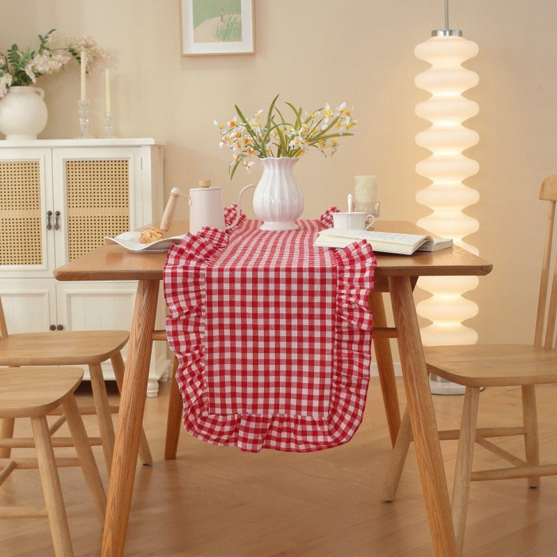 Picnic Party Ruffle Table Runner