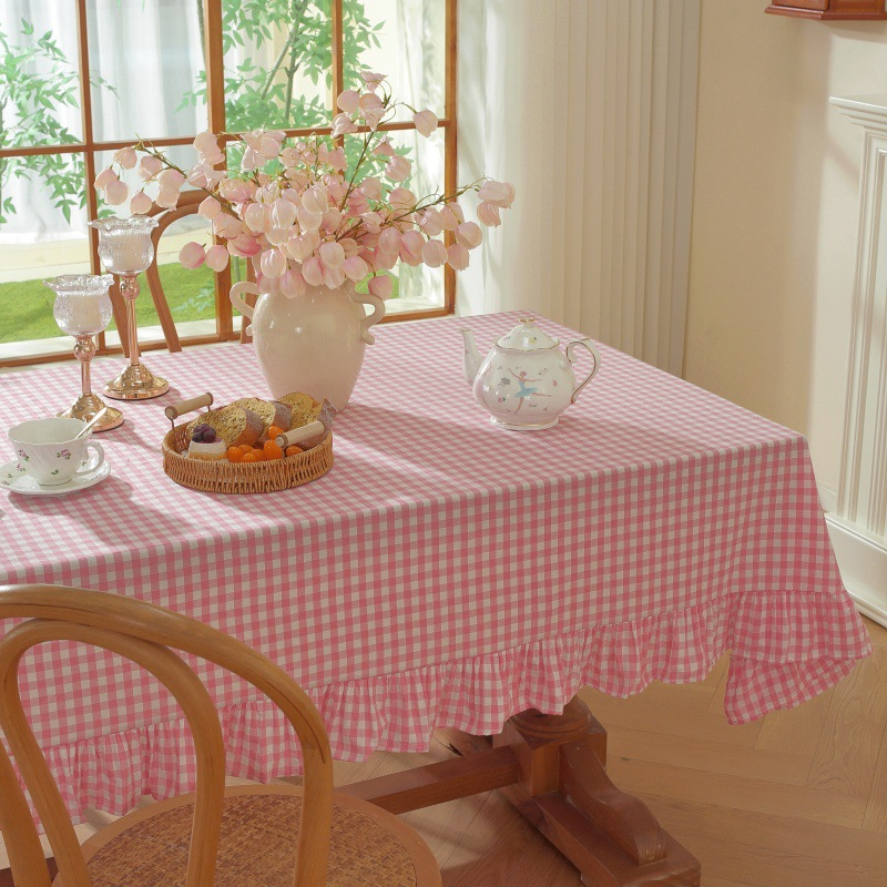 Dreamy Gingham Frill Tablecloth