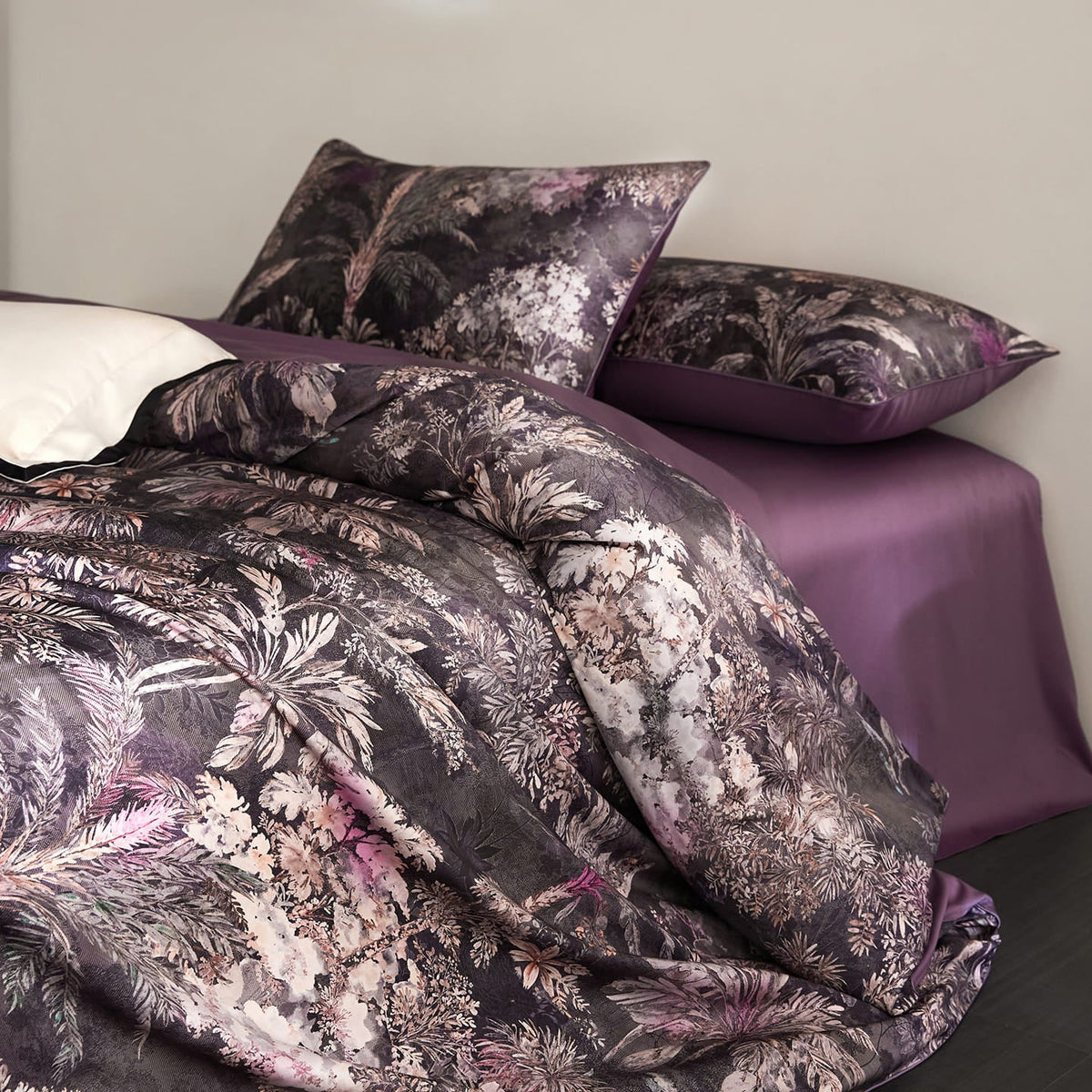 Savona Moonlit Canopy Botanical Egyptian Cotton Bedding Set