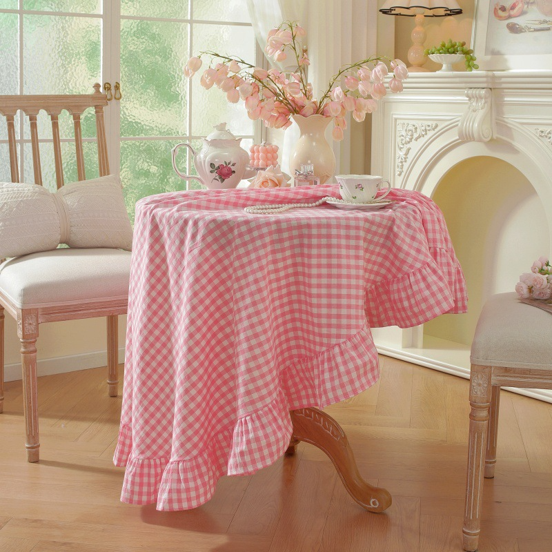 Dreamy Gingham Frill Tablecloth